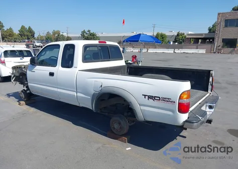 2002 Toyota Tacoma Base V6 z USA, uszkodzony, nr VIN 5TEWN72NX2Z027836